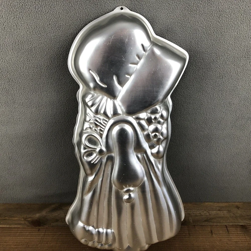 HOLLY HOBBIE WILTON‎ BIRTHDAY PARTY TIN CAKE PAN VINTAGE 1975 AMERICAN GREETINGS